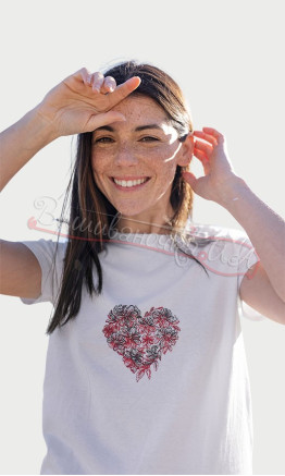 Women's T-shirt with embroidered heart 3019