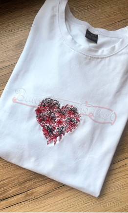 Women's T-shirt with embroidered heart 3019