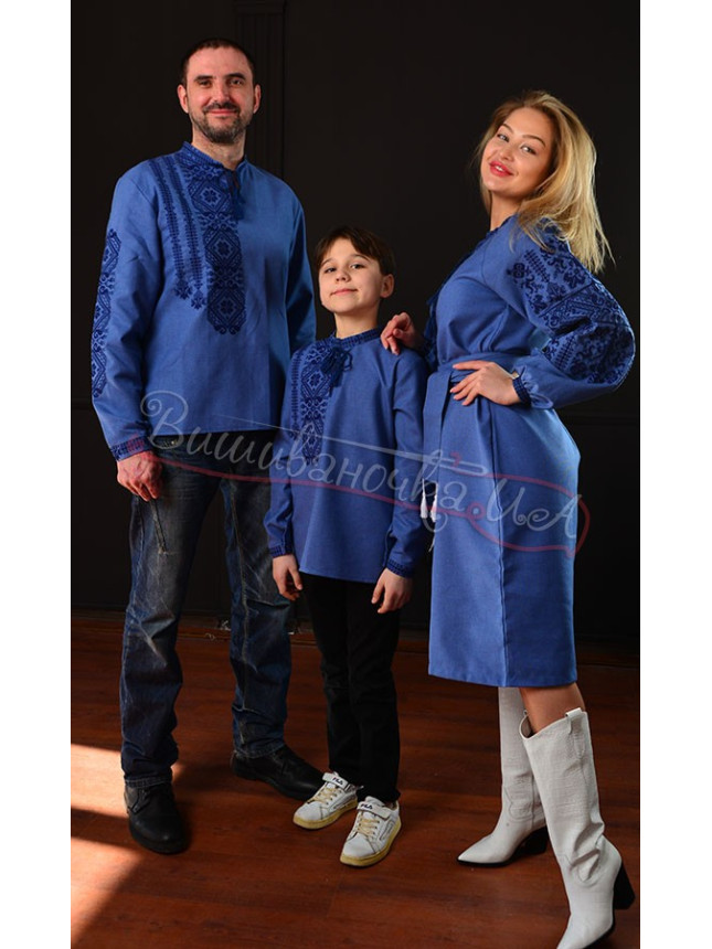 Family embroidered set 7313