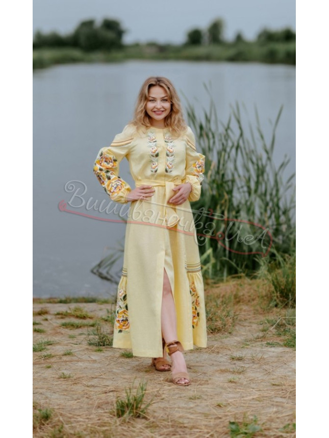 Women's dress with embroidered flowers 4548