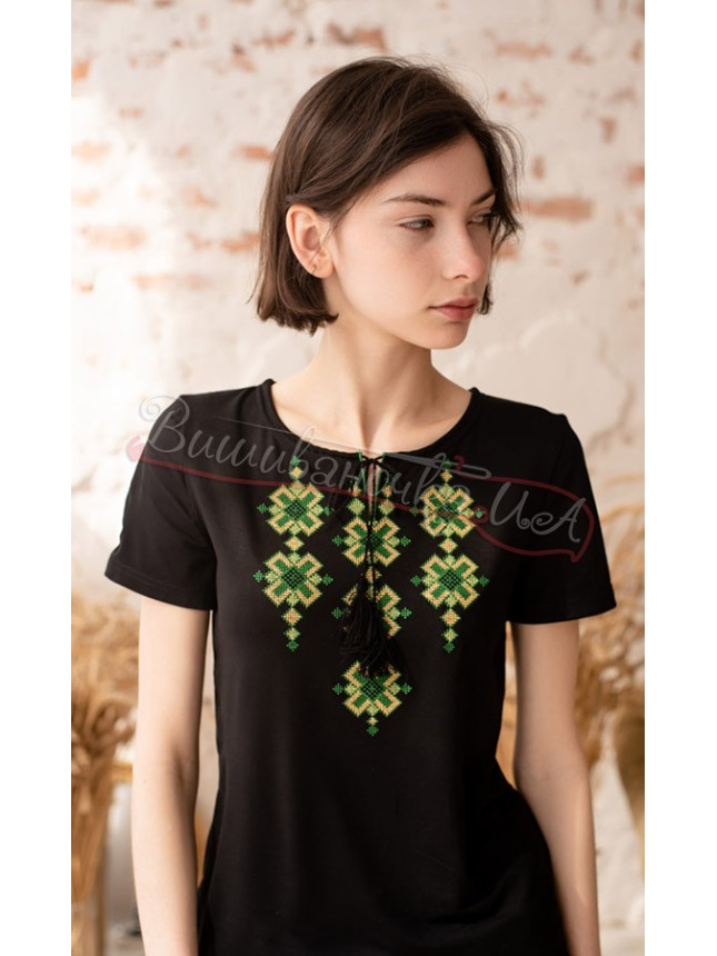Black T-shirt with embroidery 5143 size S