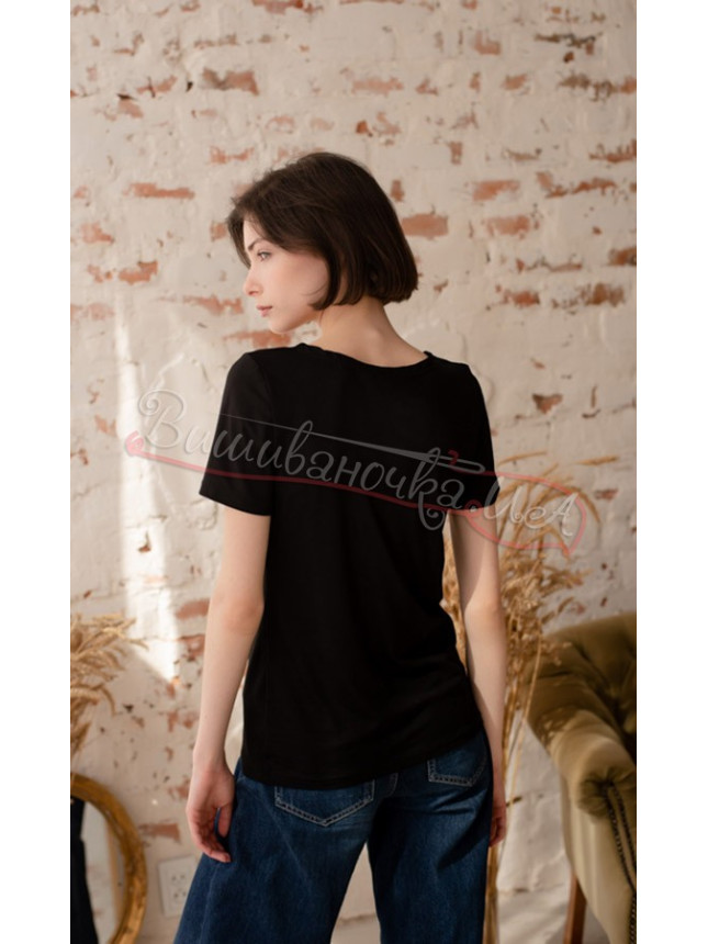 Women's embroidered T-shirt 5141 size L