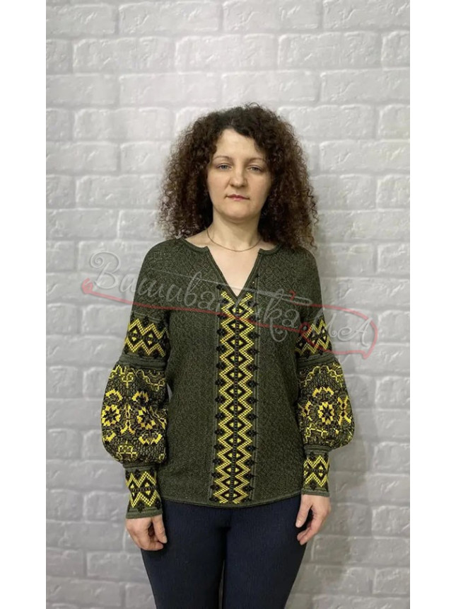 Knitted women's vyshyvanka 5885 size 50