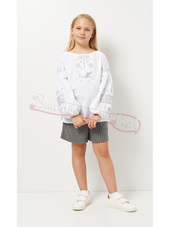 Embroidered blouse for a girl 918-1
