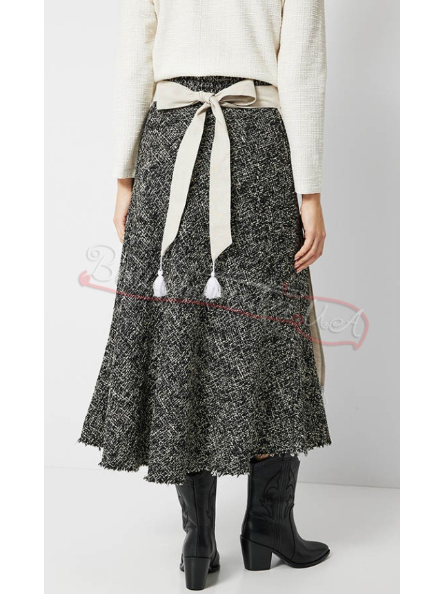 Women's apron with embroidery 0110.1