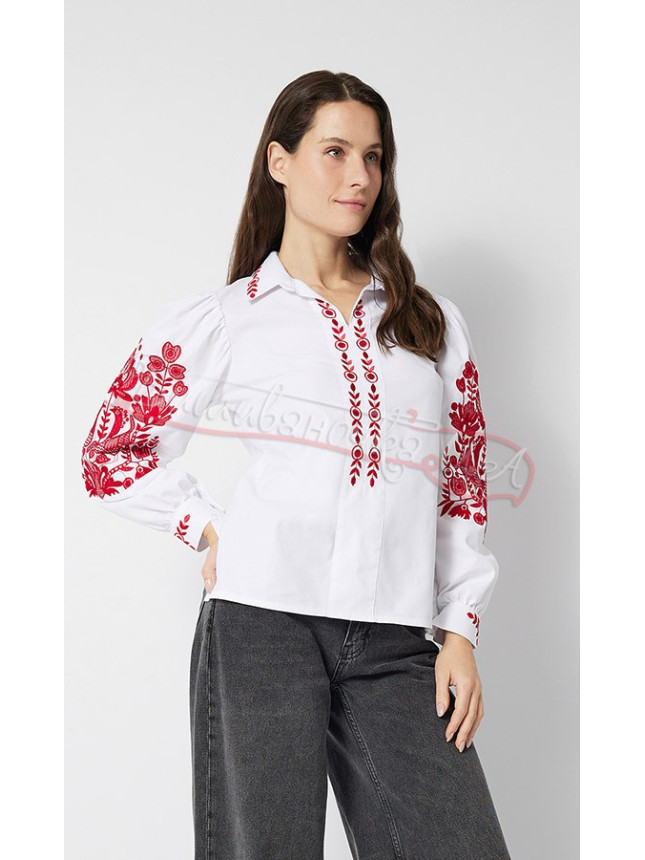Embroidered blouse with a turn-down collar 5110-2 size 52