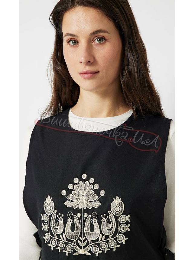 Black women's waistcoat with embroidery Ж0110-1 size 48-52
