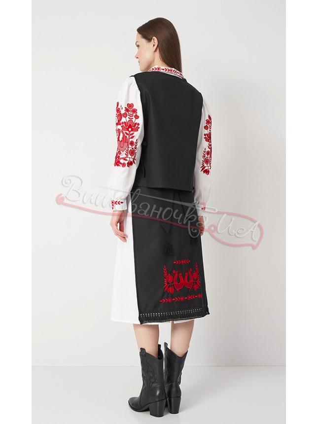 Suit women's with embroidery К0110-2
