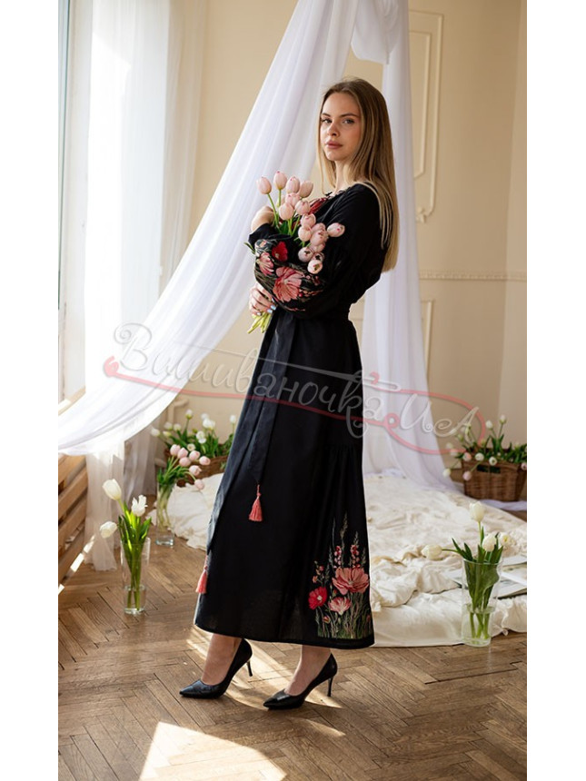 Довга жіноча сукня з вишивкою 1205-5