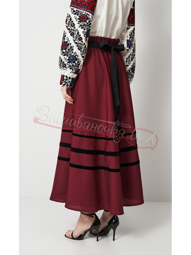 Burgundy skirt with embroidered a ladunka pendant СЖ03 size 48-52