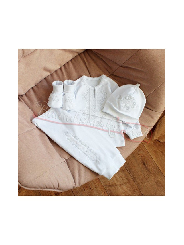 Embroidered set for a christening for a boy КД31