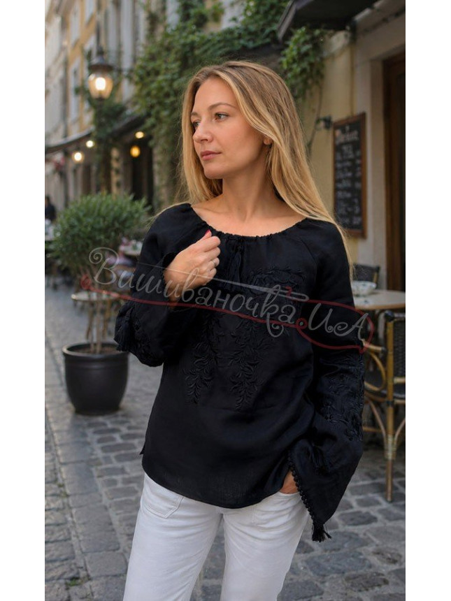 Embroidered blouse in linen 524-1 colour Red size 52