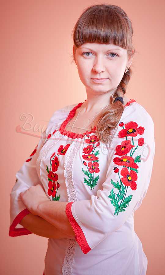 Жіноча вишиванка з вишивкою гладдю 3111 - фото 1 vishivano4ka.com.ua