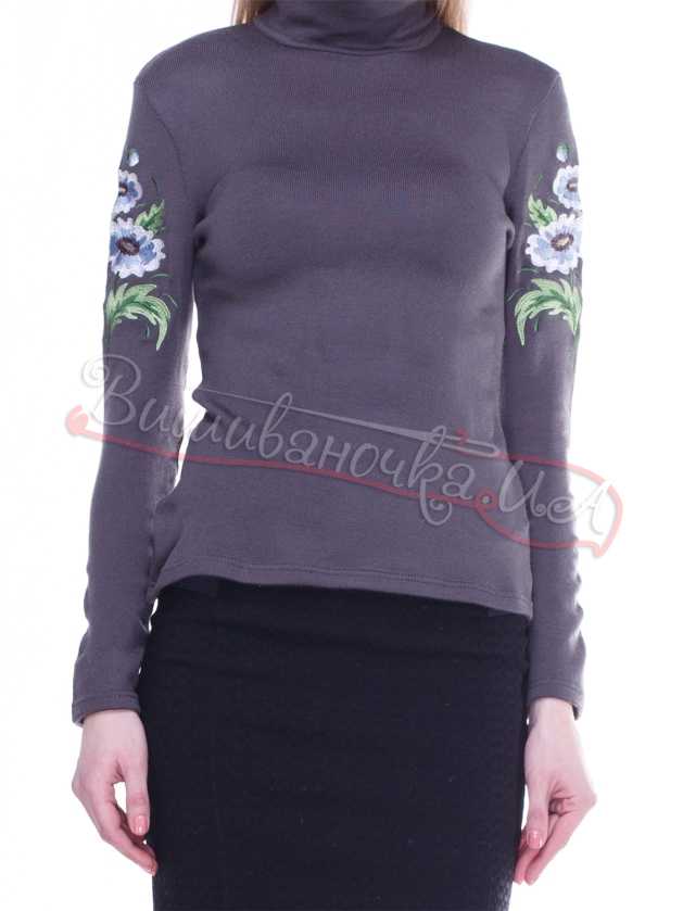 Гольф з машинною вишивкою на рукавах 5115 - фото 3 vishivano4ka.com.ua