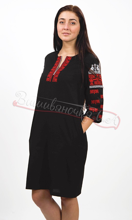 Чорне плаття з червоно-білим узором 5479 - фото 1 vishivano4ka.com.ua