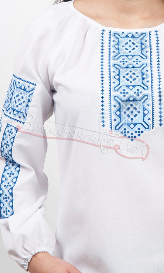 Женская вышиванка с синим геометрическим узором 5552 - фото 2 vishivano4ka.com.ua