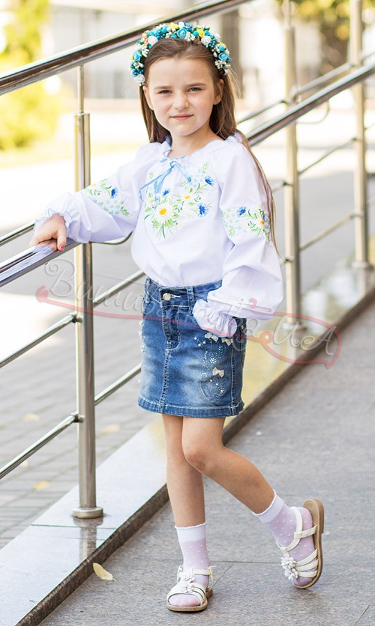 Вишиванка для дівчинки з ромашками та волошками 01090 - фото 1 vishivano4ka.com.ua