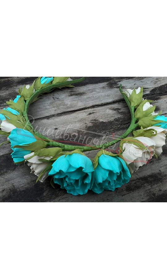 Веночек из цветов в бирюзово-белых тонах В26 - фото 1 vishivano4ka.com.ua