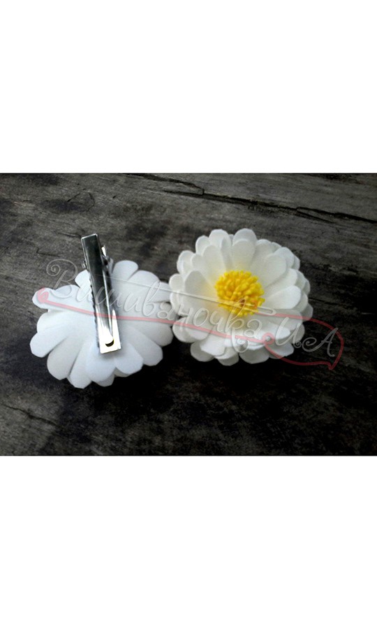 Заколки для дівчаток у вигляді ромашок В50 - фото 1 vishivano4ka.com.ua
