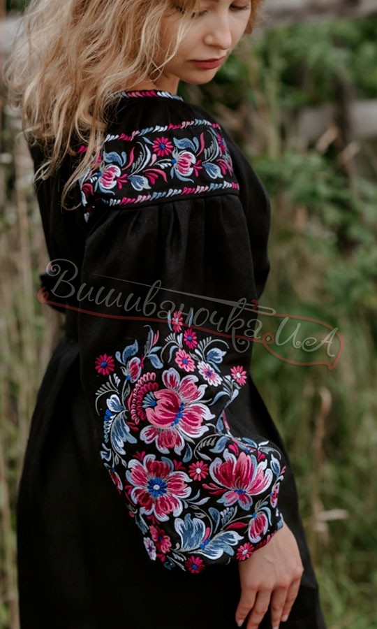 Чорне вишите плаття з льону 4506 - фото 4 vishivano4ka.com.ua