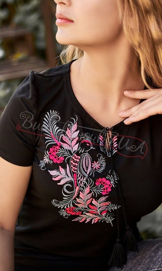 Чорна футболка з вишивкою 5135 - фото 2 vishivano4ka.com.ua