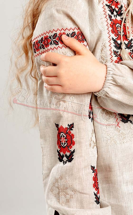 Дитяча вишиванка на сірому полотні 933-4.3 - фото 3 vishivano4ka.com.ua