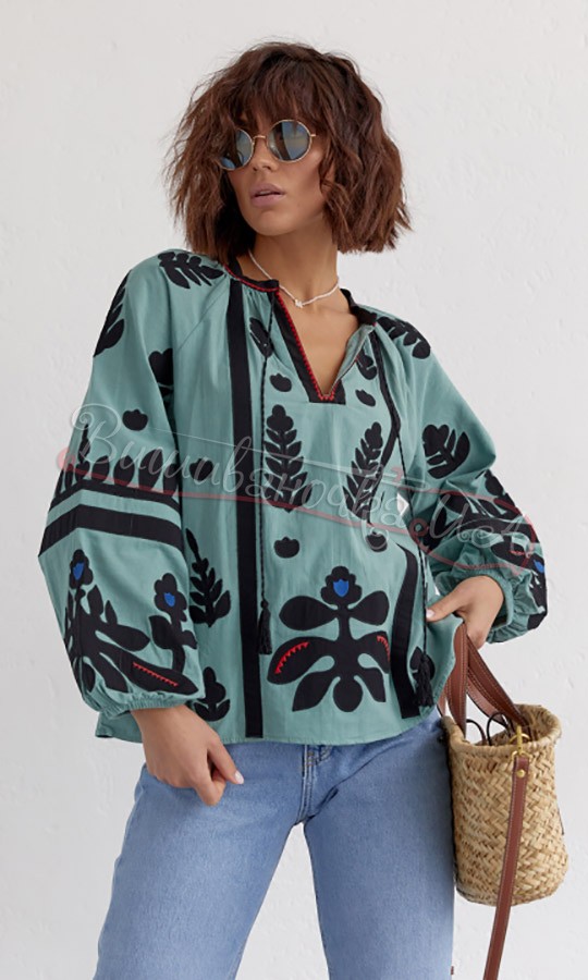 Блуза з вишивкою гладдю 0111 - фото 1 vishivano4ka.com.ua