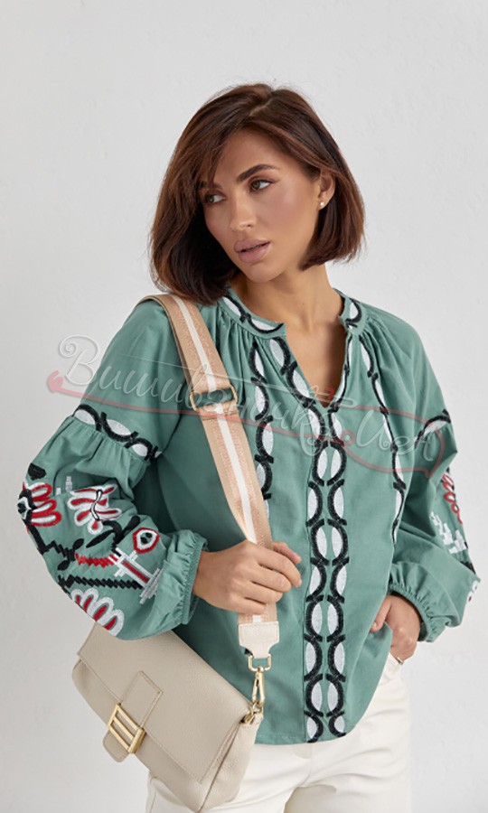 Жіноча вишиванка з вишивкою гладдю 5560 - фото 1 vishivano4ka.com.ua