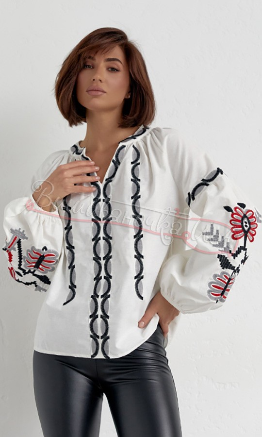 Жіноча блуза з вишивкою гладдю 5561 - фото 1 vishivano4ka.com.ua