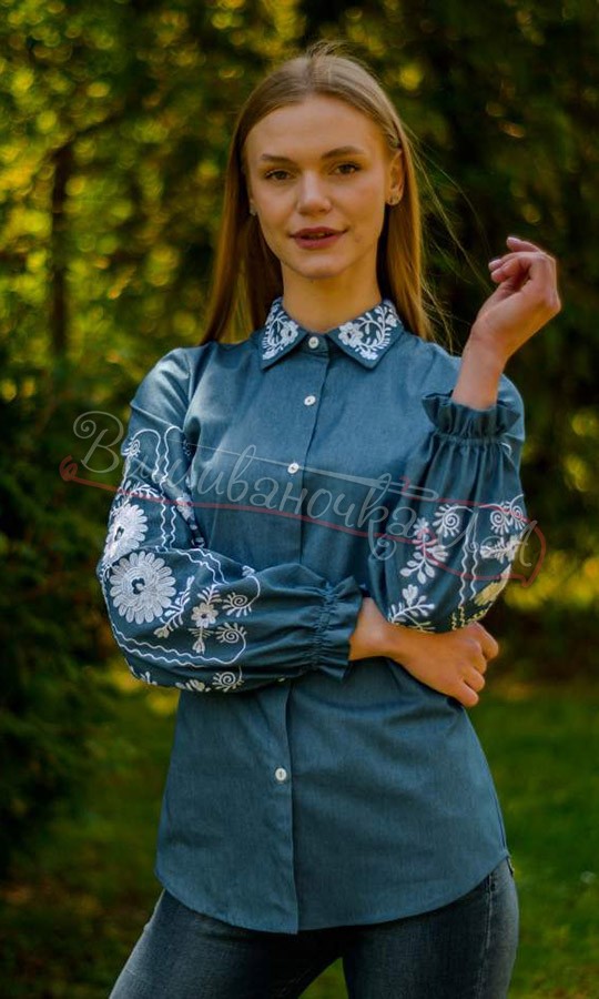 Жіноча блузка з вишивкою гладдю 4628 - фото 1 vishivano4ka.com.ua