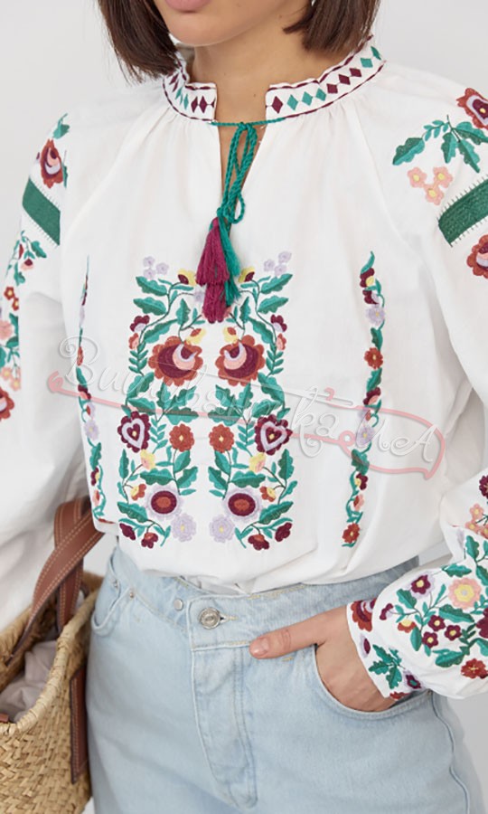 Жіноча сорочка з вишивкою квітів 5379 - фото 3 vishivano4ka.com.ua