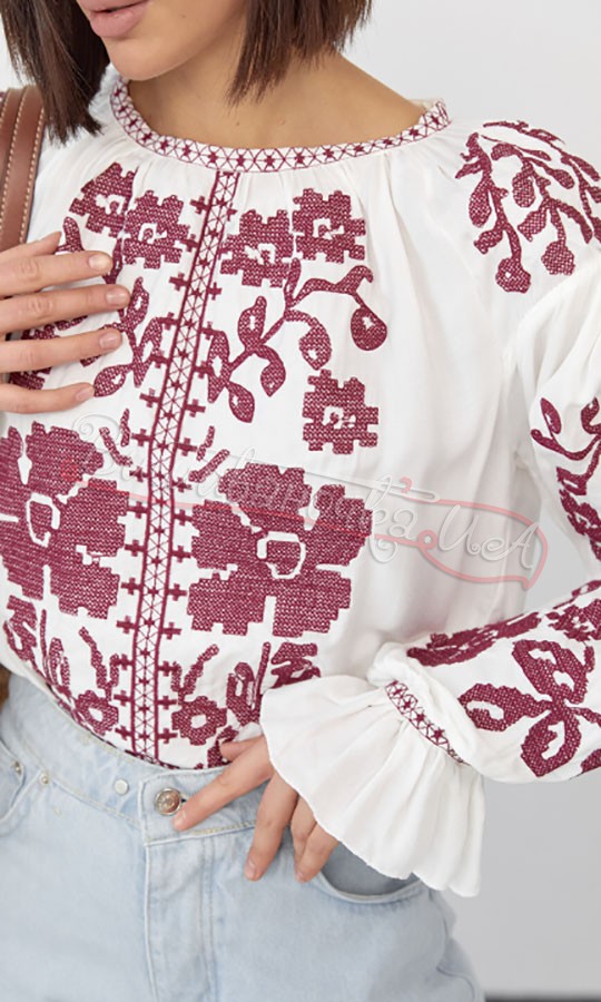 Жіноча блуза, вишивка хрестиком 05635 - фото 3 vishivano4ka.com.ua