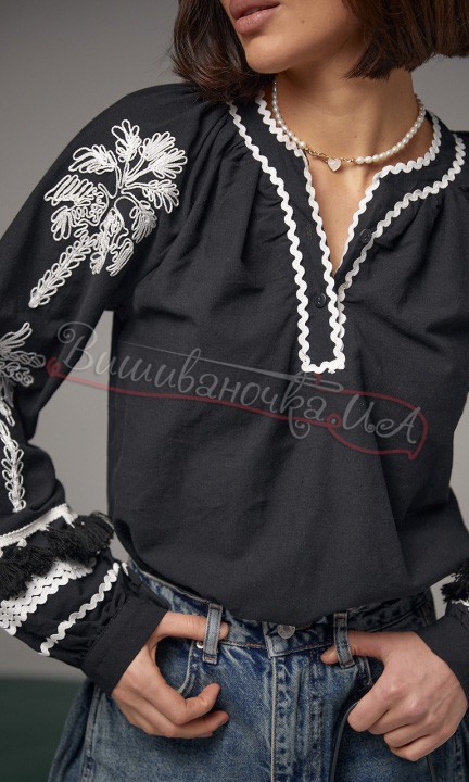 Жіноча блуза з вишивкою 15602 - фото 2 vishivano4ka.com.ua