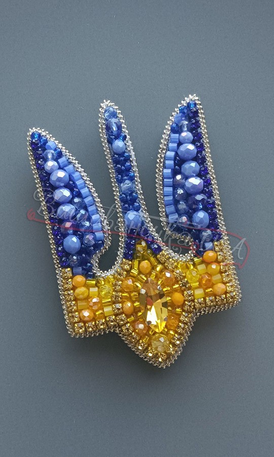 Брошка Тризуб П06 - фото 1 vishivano4ka.com.ua