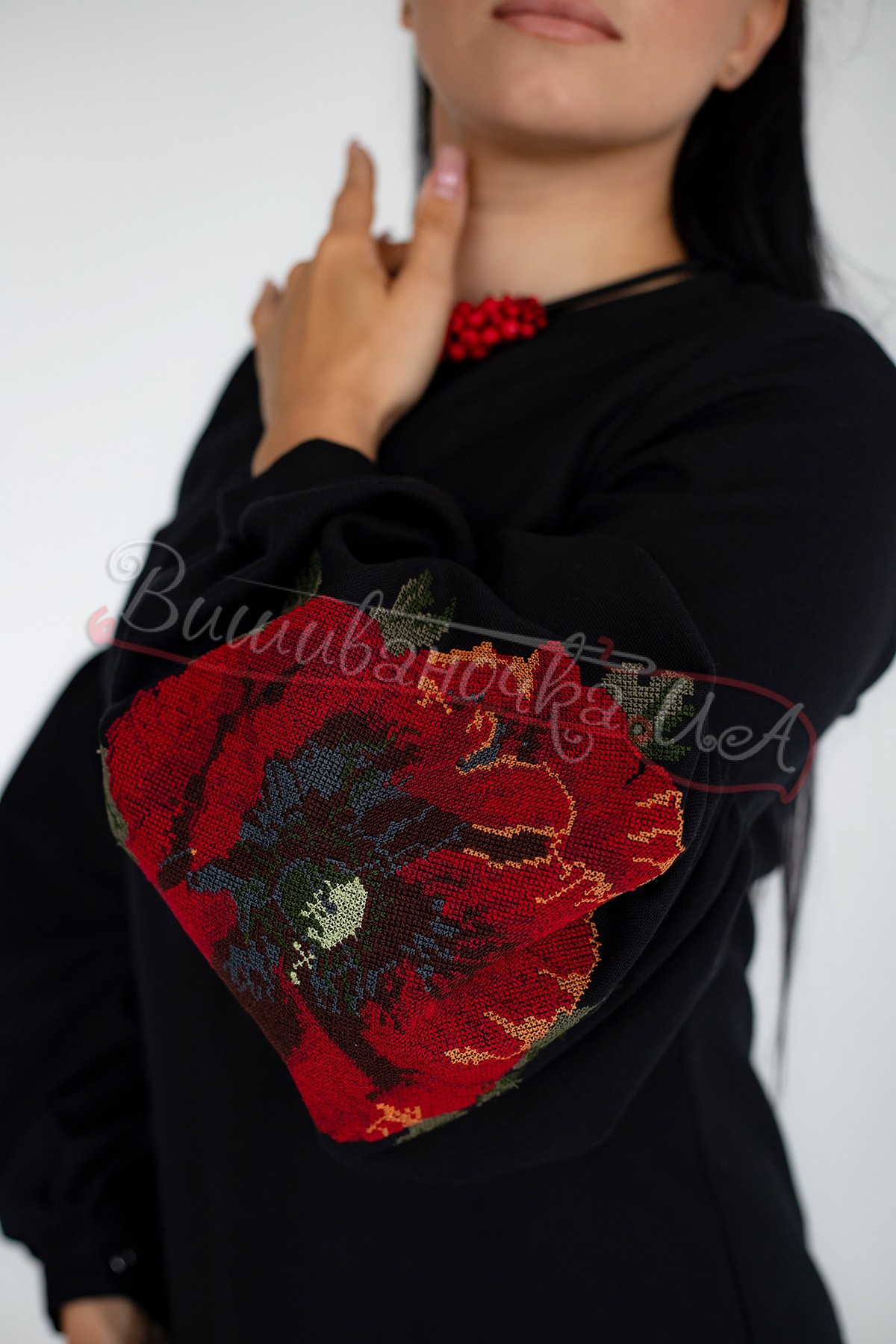 Блуза жіноча з вишивкою маків 2300 - фото 3 vishivano4ka.com.ua