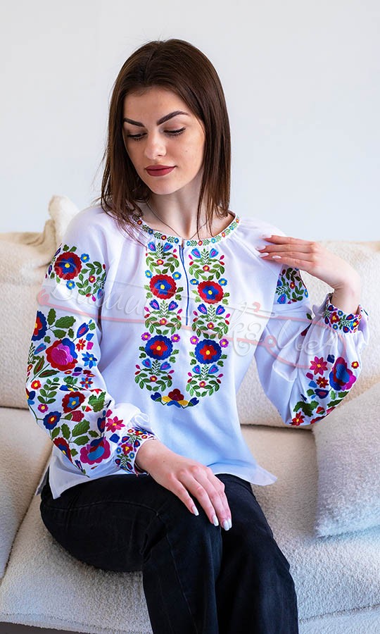 Жіноча вишиванка з яскравим узором 2281 - фото 4 vishivano4ka.com.ua