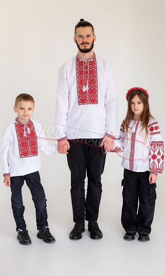 Комплект вышиванок для семьи 73511 - фото 3 vishivano4ka.com.ua