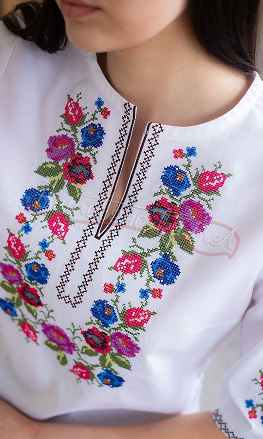 Жіноча вишиванка з барвистим узором 2400 - фото 3 vishivano4ka.com.ua