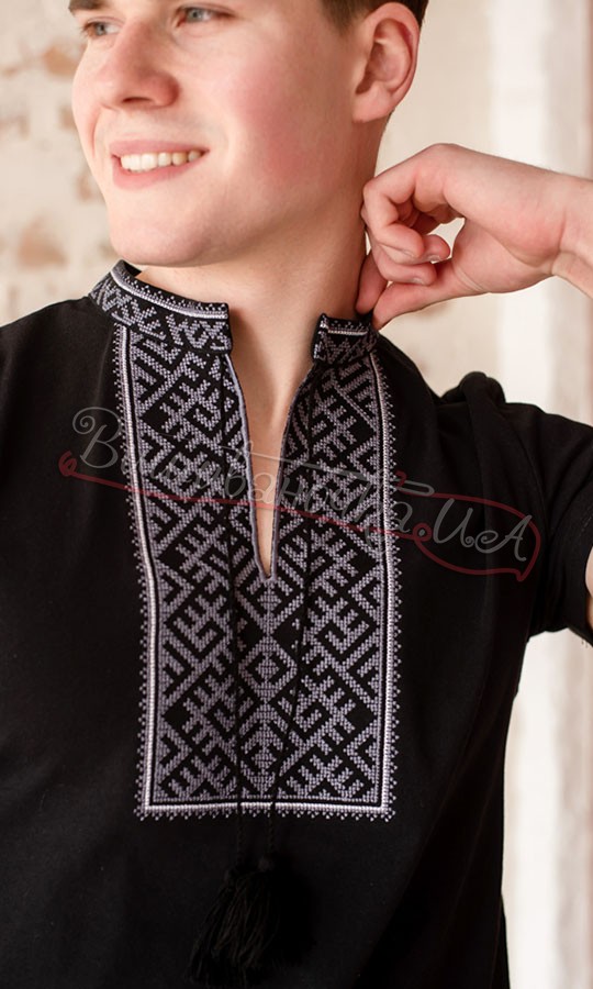 Футболка з вишивкою 5216 - фото 3 vishivano4ka.com.ua