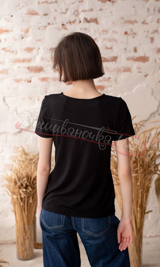Чорна футболка з вишивкою 5143 - фото 4 vishivano4ka.com.ua