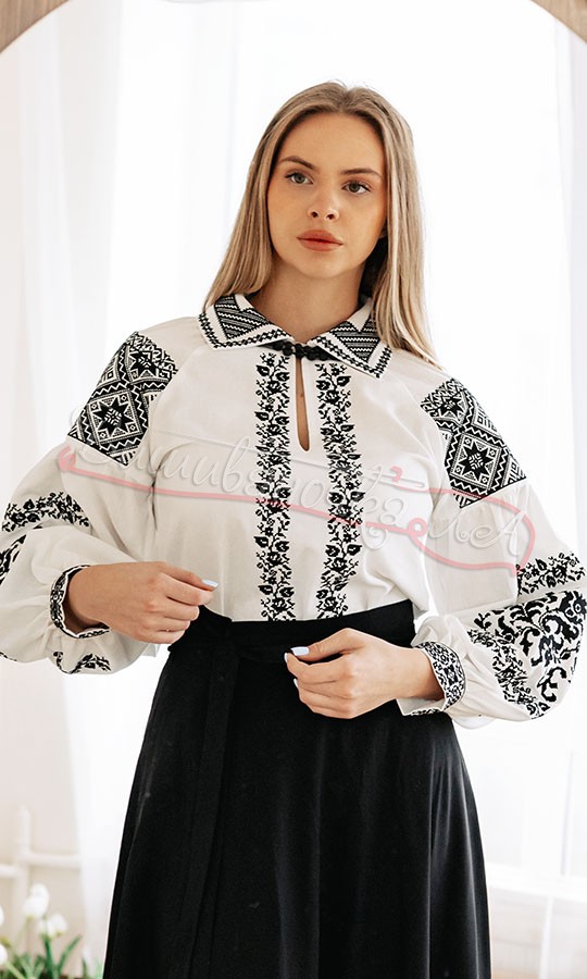 Женская вышиванка молочного цвета 577-1 - фото 4 vishivano4ka.com.ua