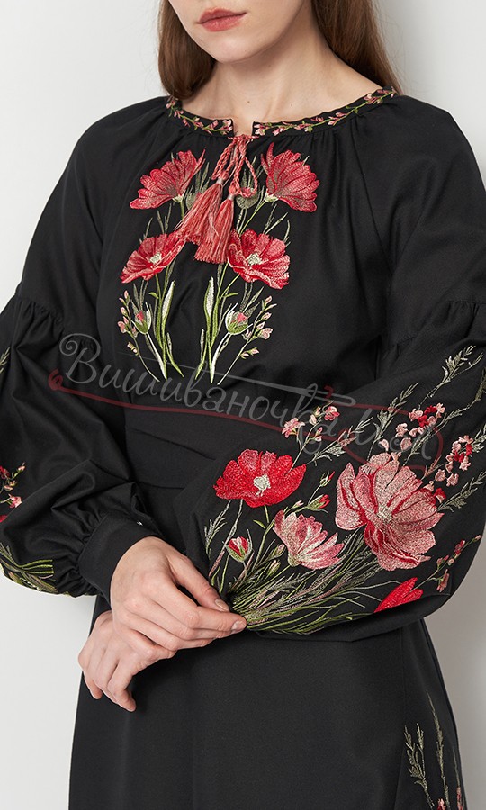 Черное короткое платье с цветочной вышивкой 1205-5к - фото 3 vishivano4ka.com.ua