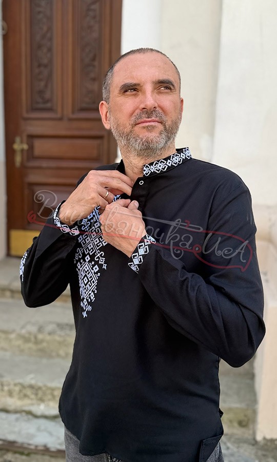 Чорна вишиванка на застібку 3046-7 - фото 2 vishivano4ka.com.ua