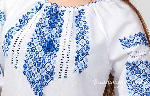 Жіноча вишиванка, ручної роботи РВ01 - фото 2 vishivano4ka.com.ua